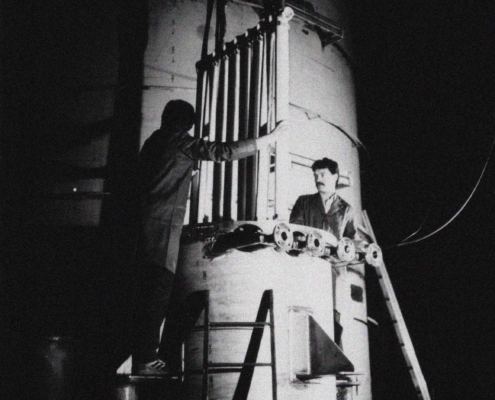 installing candles into the FUNDABAC® Candle Filter